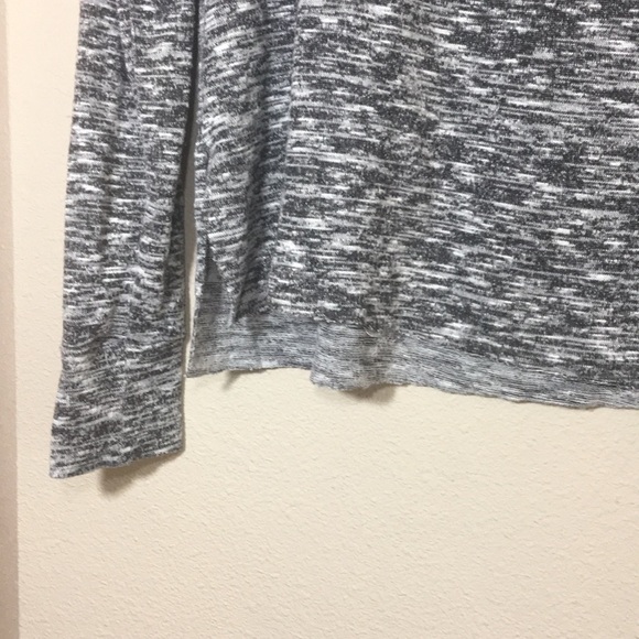American Eagle Long Sleeve Shirt Soft & Sexy Plush XS Gray Short Rough Hem Slits - Picture 3 of 3